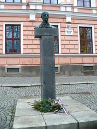 Busta T.G.Masaryka - Nové Město na Moravě (památník)