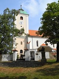 Kostel Nejsvtj Trojice - Plumlov (kostel) - Plumlov kostel 1