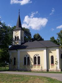 
                        Kostel Nejsvtj Trojice - Leany (kostel)