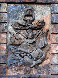 Pseck brna - Praha (opevnn) - Detail relifu vzdoby brny (bezen 2011)