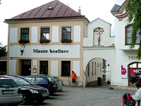 
                        S�ss�v hostinec - ���r nad S�zavou ( hostinec)