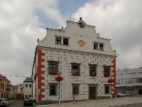 Radnice - Velk Mezi (historick budova)