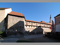 
                        Městské hradby - Český Krumlov (opevnění)