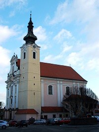 Farn kostel Nanebevzet Panny Marie - Krom (kostel) - 