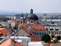 Kostel sv. Jana Ktitele - Krom (kostel) - Pohled na kostel z ve zmku.