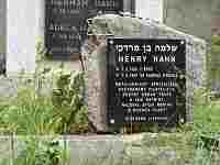 idovsk hbitov - Tel (hbitov) - Nhrobn kmen Henryho Hahna (2007)