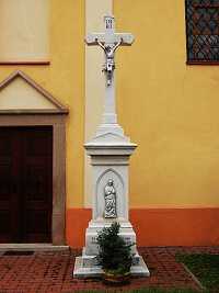 Kostel sv. Vavince - Malhostovice (kostel) - K ped kostelem