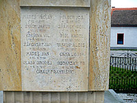Pamtnk padlm v 1.svtov vlce - Olbramkostel (pamtnk) - detail se jmny padlch