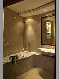 Louren Hotel Management - Praha 3 (hotel) - Koupelna