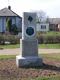 Pamtnk Adolfa Kapara - Bludov (pamtnk) - 