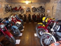 Muzeum motocykl a hraek - estajovice (muzeum) - 
