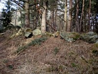 hrad Ungeltberg - Uhnov (hrad) - Zbytky hradu.