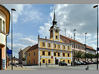Infocentrum - Lomnice nad Lunic (infocentrum) - Budova infocentra a knihovny