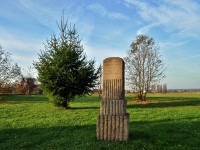 Pomnk pozemkov reformy - Hlzov (pomnk)