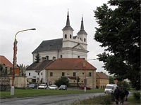 
                        Kostel Nejsvtj Trojice - Drnholec (kostel)