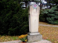 Pomnk vojkm Rud armdy - Dolany (pomnk) - 