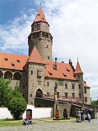 foto Bouzov (hrad)