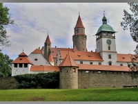 foto Bouzov (hrad)