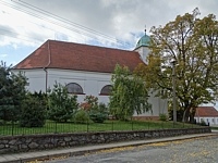 
                        Kostel sv. Petra a Pavla - Unn (kostel)