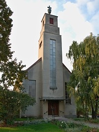 Chrám Spasitele Církve čsl. husitské - Hovorany (kostel)
