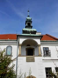 Krsensk radnice -  Valask Mezi (knihovna) - 