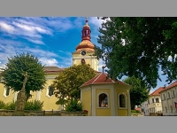 Kostel sv. Petra a sv. Pavla - Milovice u Hoic (kostel)