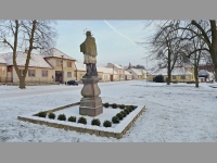 Socha sv. Jana Nepomuckho - slavice (socha) - 