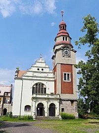 Kostel Zmrtvchvstn s farou - Broumov (kostel)