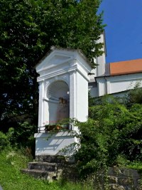 
                        Výklenková kaplička - Jarošov nad Nežárkou (kaplička)