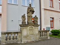 Socha sv. Jana Nepomuckého - Police nad Metují (socha)