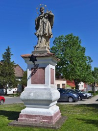 Socha sv. Jana Nepomuckého - Podivín (socha)