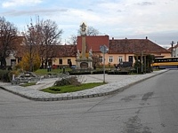 Bluina (obec) - Bluina nves