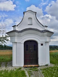 Kaple sv. Jana Nepomuckho - Postelmvek (kaple)