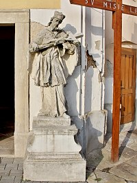 Socha sv. Jana Nepomuckho - Hevln (socha)