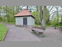 Zemdlsk kola s botanickou zahradou - Tbor (budova) - 
