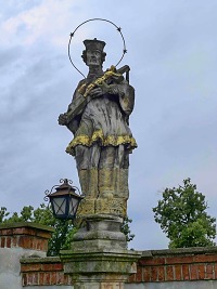 Socha sv. Jana Nepomuckho - Zvole (socha) - 