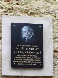 inovn dm Medov - Hemanv Mstec (budova) - 