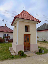 
                        Kaplika - Okarec (kaple)