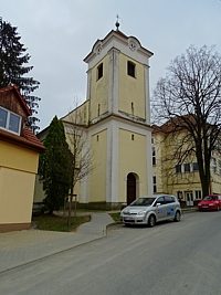 Nmiky (obec) - kostel