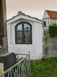 foto Vklenkov kaplika Panny Marie Lurdsk.- amonice (kaplika)