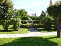 Luec nad Cidlinou (obec) - Pomnk obtem vlky (Hana Vzkov)