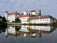 Jindichv Hradec (hrad a zmek) - Zmek JH.