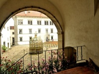 Jindichv Hradec (hrad a zmek) - Ndvo z kanou.
