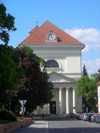 Farní chrám Zmrtvýchvstání Páně - Slavkov u Brna (kostel)