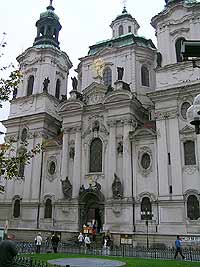 Chrm sv. Mikule - Praha 1 (kostel) - Hlavn portl