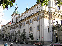 Kostel sv. Ignce z Loyoly - Praha 2 (kostel) - Pohled z Karlova nmst