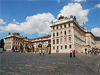 Prask hrad - Praha 1 (hrad) - Pohled z ulice Ke Hradu