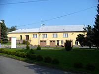 Hartmanice (obec) - nves (v pozad kulturn dm)