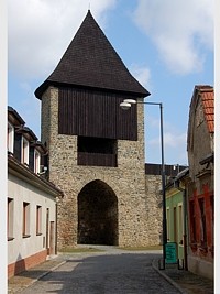 Polika (msto) - Polika hradby 1