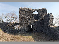 
                        Ronov (zřícenina hradu)